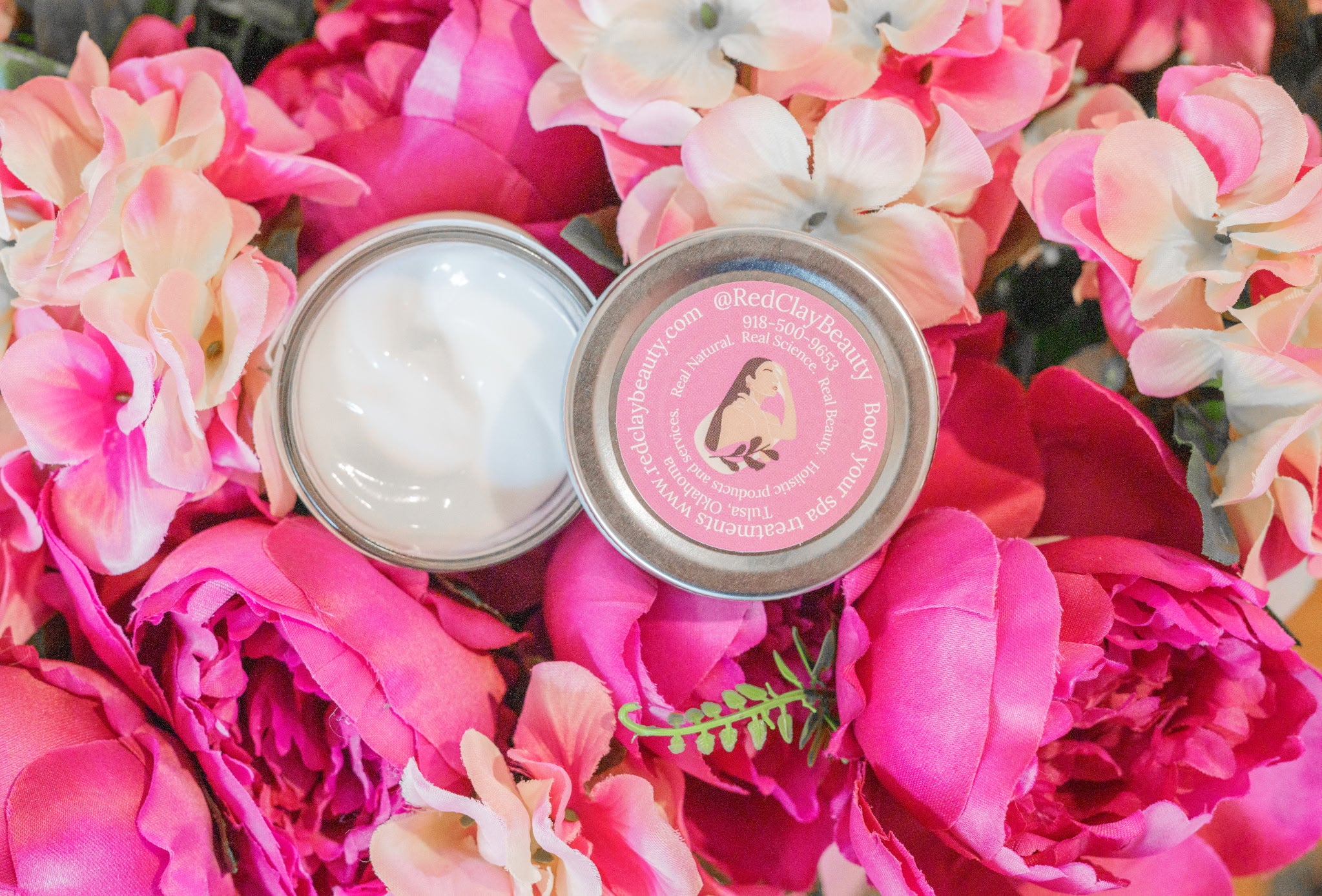 Floral Extra Moisturizer – Romantic Botanical Hydration with Soft Petal Notes